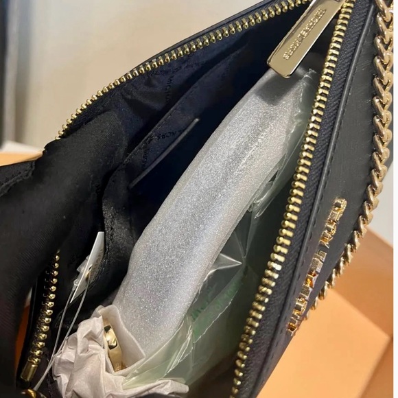 SOLD NWT Michael Kors Giftable Boxed Set Jet Set Travel Pochette Chain Crossbody - Picture 6 of 16